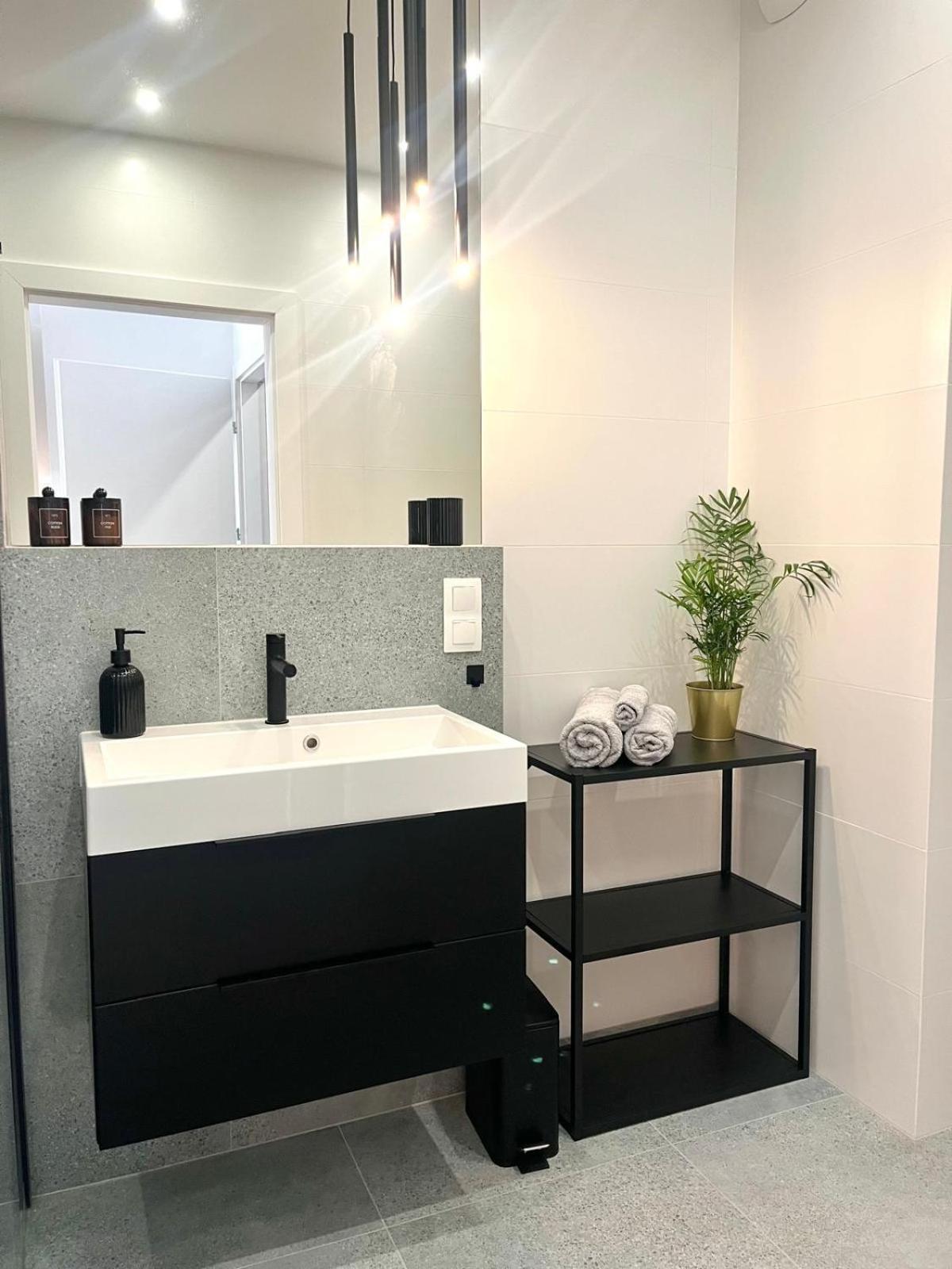New 69 Apartment Szybowcowa Centre Katowice Free Parking Zewnętrze zdjęcie